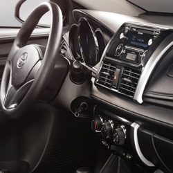yaris-sedan-tecnologia Yaris Sedán 2017 tecnología