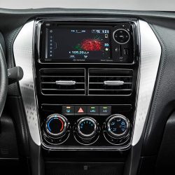 Toyota Yaris Hatchback Audio